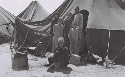 مهاجرون يمنيون في الخيام