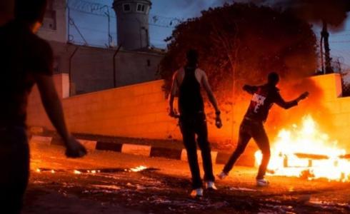 استهداف حافلة للاحتلال بالزجاجات الحارقة في العيساوية
