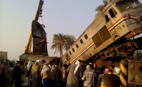 صورة أرشيفية لحادث قطار سابق في مصر