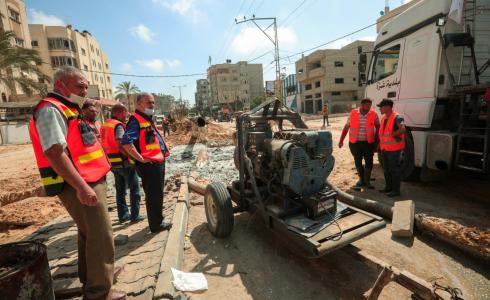 بلدية غزة في ترميم أماكن القصغ بغزة