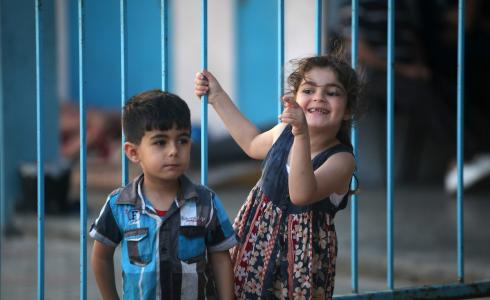 العدوان على غزة تسبب في نزوح سكان من منازلهم