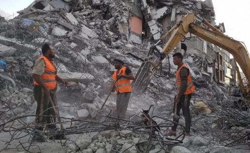 إزالة الركام جراء العدوان الأخير في القطاع