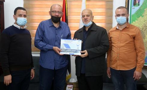 جانب من تسليم التنظيم والإدارة تُسلم الهيكل التنظيمي للأجهزة والادارات المركزية لوزارة الداخلية