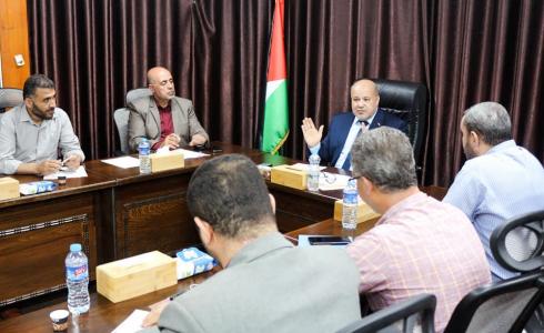 نقابة الموظفين في القطاع العام تلتقي رئيس متابعة العمل الحكومي