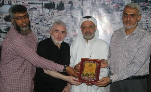 حماس تزور لجان المقاومة الشعبية وسط القطاع