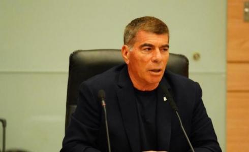  وزير الخارجية الإسرائيلي غابي أشكينازي
