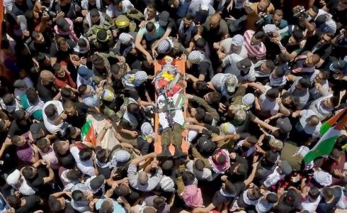 الجماهير الفلسطينية تشيع جثمان الشهيد فادي وشحة
