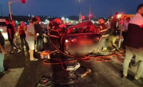 وفاتان و13 إصابة بحادث سير مروع على شارع الشهداء جنوب جنين