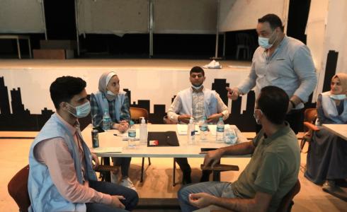 بلدية غزة تفتتح مركزًا مؤقتًا للمعلومات وتلقي اللقاحات ضد فيروس كورونا