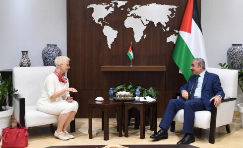 رئيس الوزراء يستقبل القنصل البلجيكي العام بمناسبة انتهاء مهامها