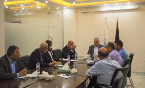 خلال لقاء الوزير مازن غنيم مع المهندس راجي الصوراني وعصام يونس