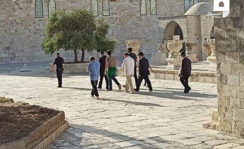 عشرات المستوطنين يقتحمون المسجد الأقصى صباح اليوم