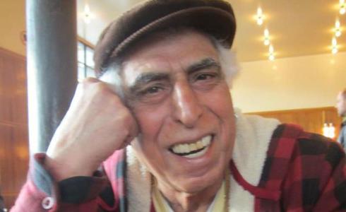 سبب وفاة سعدي يوسف الشاعر العراقي