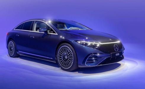 طرح مرسيدس EQS إس كلاس الكهربائية