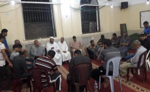 لجنة الإصلاح ترعى صلحاً عشائرياً بين عائلتي عناية وعوكل بغزة