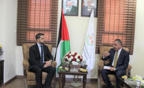 سفير المجر ورئيس الغرفة التجارية في الخليل