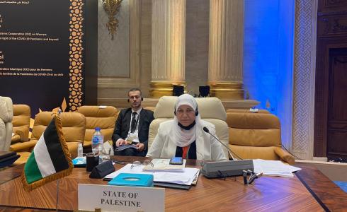 وزيرة شؤون المرأة آمال حمد.