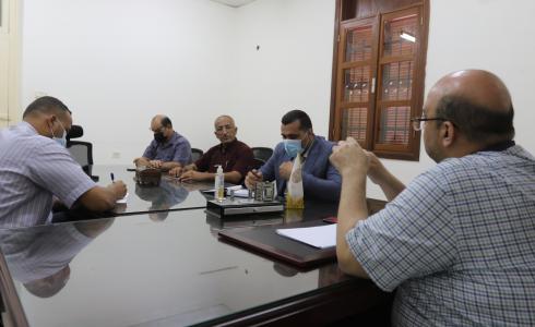 بلدية غزة تبحث سبل التعاون مع شركة توزيع الكهرباء