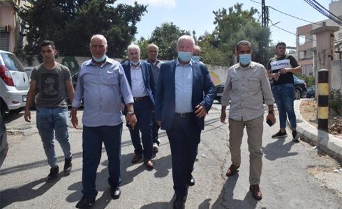 أبو العردات على رأس وفد من الحركة يعزي بالراحل سامي العكاوي