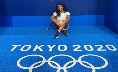 لارا دشتي السباحة الكويتية