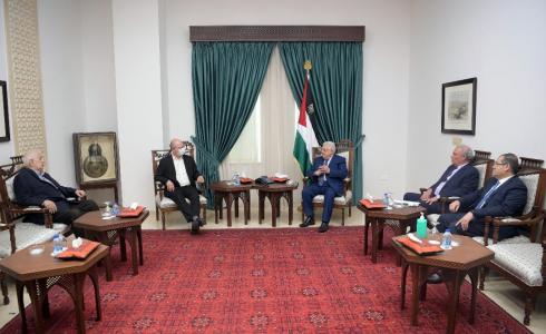الرئيس عباس يستقبل رئيس جامعة بيرزيت الجديد