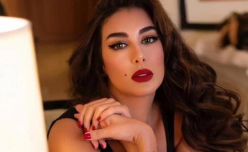 الفنانة ياسمين صبري