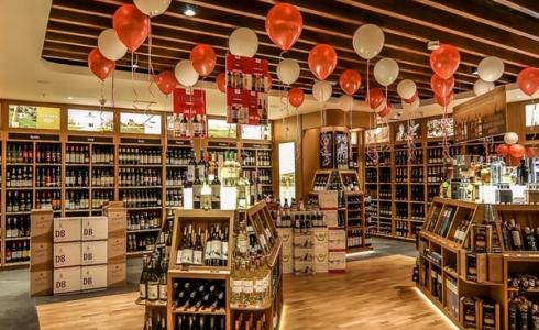 حقيقة اغلاق محالات الخمور في سلطنة عمان