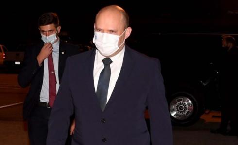 نفتالي بينت خلال وصول اسرائيل