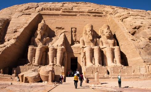 معبد أبو سمبل