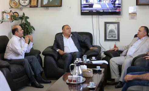 وزارتا الاعلام والثقافة تناقشان تعزيز الرواية الفلسطينية