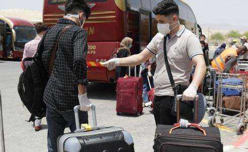 مسافرون على جسر الكرامة