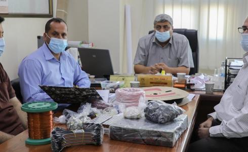 التعليم بغزة ينتج حقائب إلكترونية