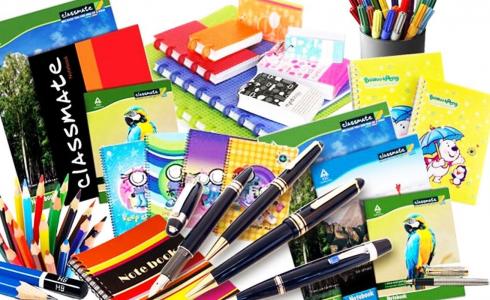 منع إقامة معارض القرطاسية في الخليل