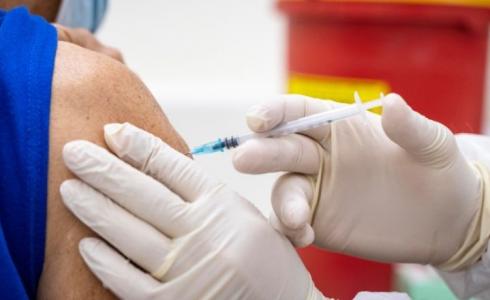 بروفيسور زرقا يؤكد ان التطعيم هو الحل المناسب لمدارس امنة