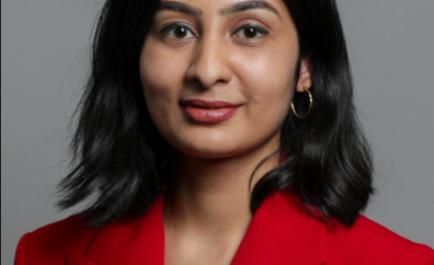 صورة أرشيفية للنائبة المسلمة في البرلمان البريطاني "زارا سلطان"