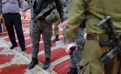 اقتحام الاحتلال للحرم الإبراهيمي بالأحذية