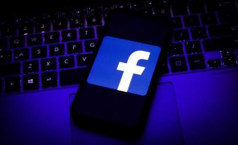 فيسبوك تنوي تغيير اسمها بعد العطل الأخير في تطبيقاتها