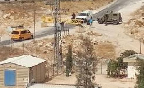 قوات الاحتلال تفرض حصاراً على مداخل بلدة تقوع شرق مدينة بيت لحم