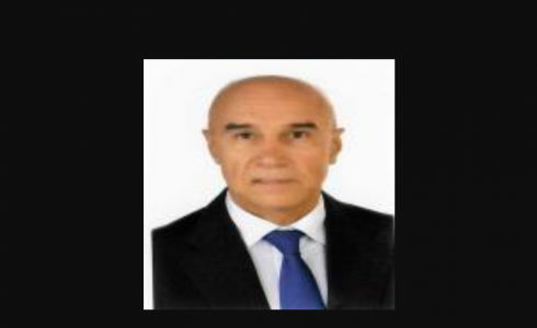 خيري عمرو وزير الاستثمار في الأردن