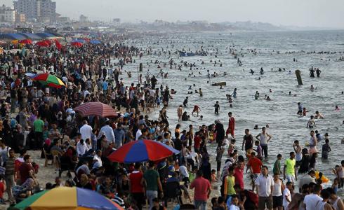 بلدية غزة تعلن انتهاء موسم السباحة في البحر