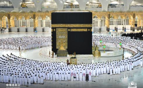 الصلاة في المسجد الحرام بلا قيود