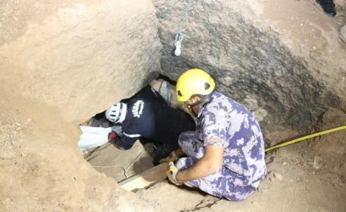 وفاة وإصابة إثر انهيار أتربة داخل مغارة في عَمّان