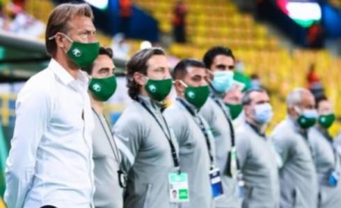 طاقم تدريب منتخب السعودية