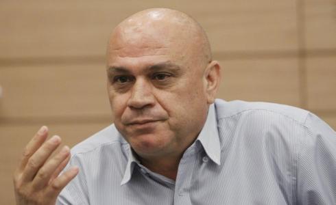 وزير إسرائيلي يكشف عن دولة عربية في طريقها للتطبيع