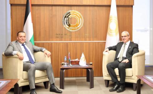 لقاء محافظ سلطة النقد مع رئيس هيئة تسوية الأراضي والمياه