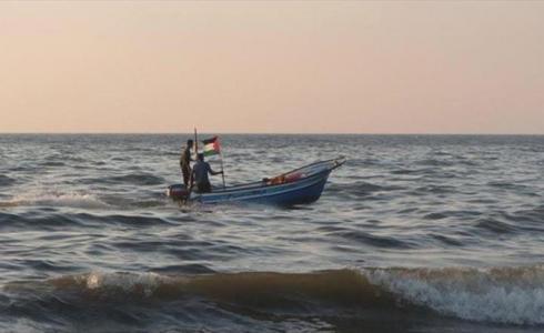 صياد فلسطيني في بحر مدينة غزة