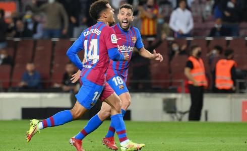 ملخص أهداف مباراة برشلونة ضد فالنسيا