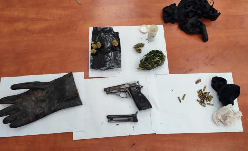 ضبط اسلحة غير مرخصة في تجمعات سكنية باللد والرملة