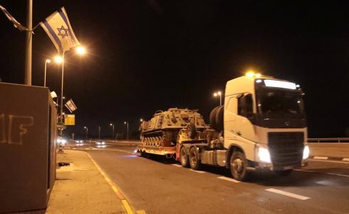 نقل الدبابات إلى الحدود مع قطاع غزة