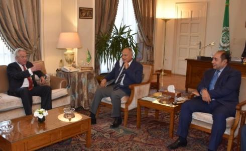 أحمد أبو الغيط يستقبل تور ويسنلاند في مقر جامعة الدول العربية